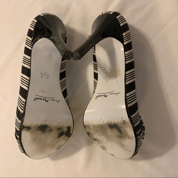 EUC Anne Michelle Striped Peep-toe ‘Flare’ Heels with Bow Detail - Picture 4 of 5
